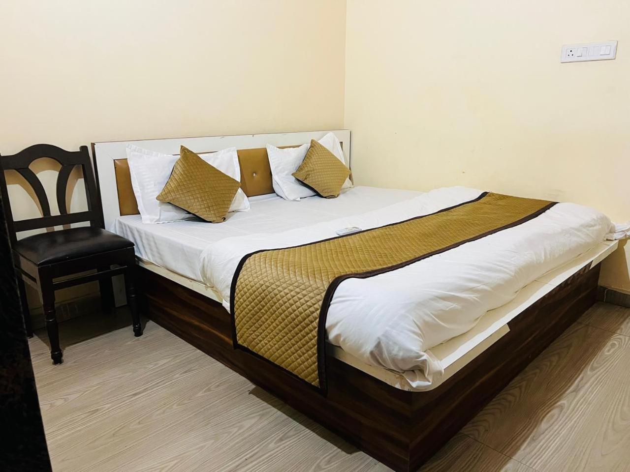 Hotel Shyam Sarover And Restaurant Ringas Εξωτερικό φωτογραφία