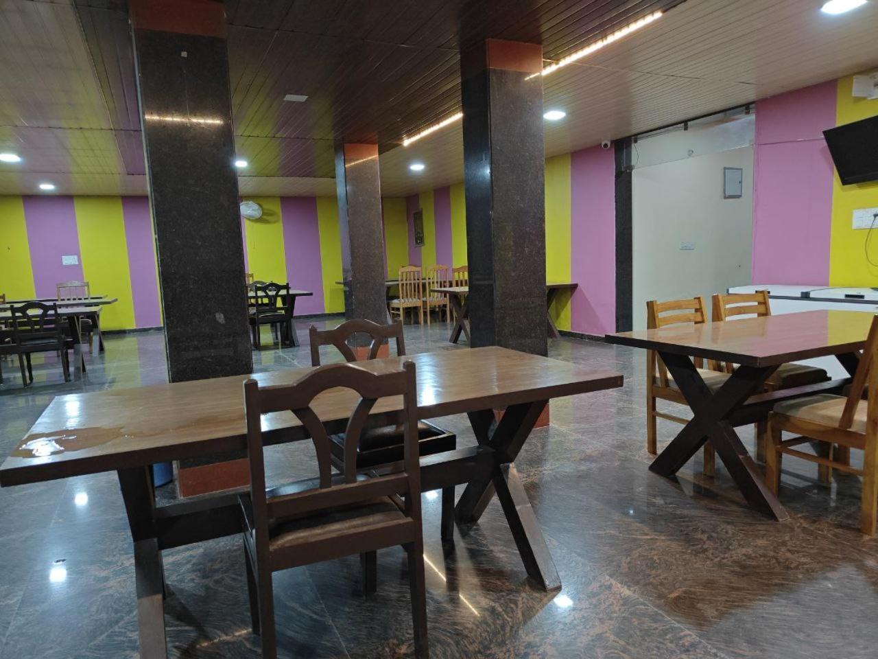 Hotel Shyam Sarover And Restaurant Ringas Εξωτερικό φωτογραφία